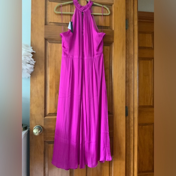 NWT Banana Republic Satin Halter Dress in Fuchsia Size 14. - Picture 5 of 9